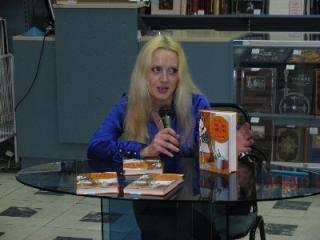 Девито Джун