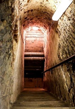 Расстрел в подвал