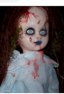 Семья переехала в новый дом. В комнате Алисы оказалась маленькая дверь. Что же теперь... Старинная кукла