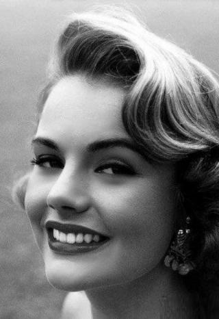 Убийство в коммунальной квартире.